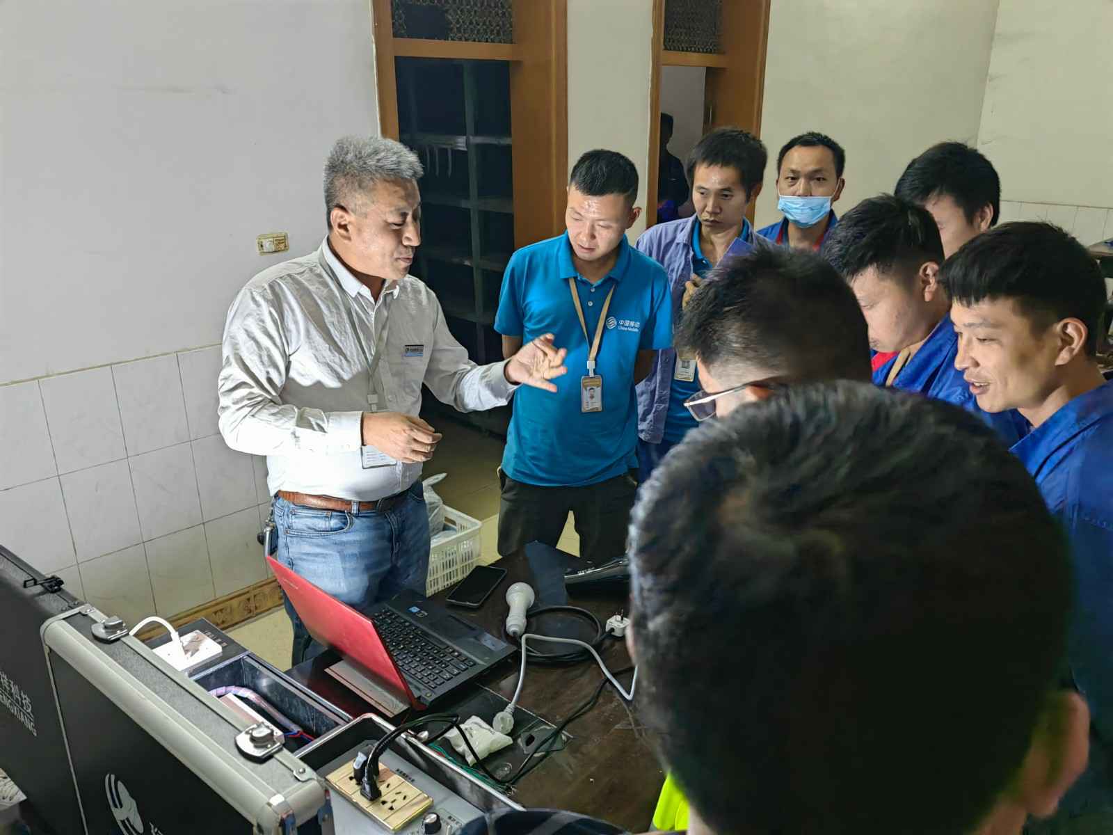 华体app登录入口-华体huati(中国)为中移铁通有限公司安全用电培训